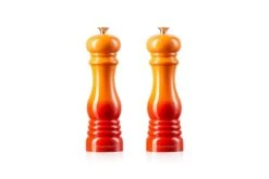 Le Creuset Salt And Pepper Mill Set - Flame 8" X 2 1/2" Each